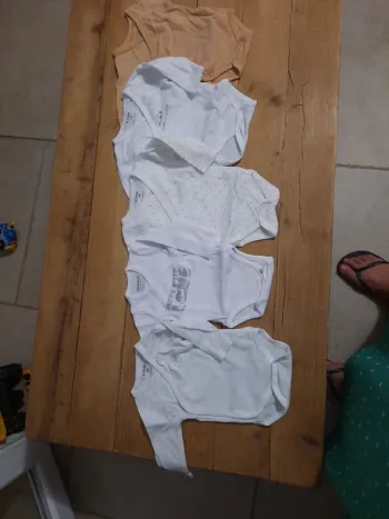 Lot de 5 bodies ML kiabi