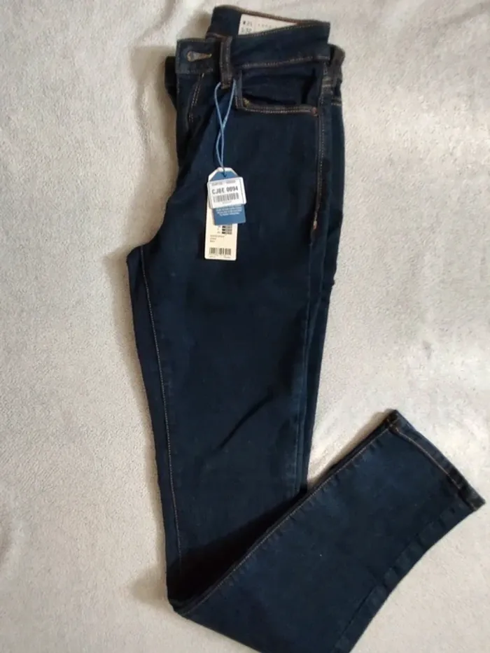 Jean Denim Esprit W25 L32 - photo numéro 3