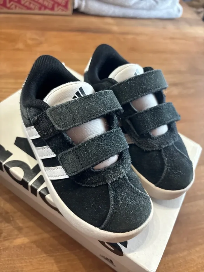 Basket noir adidas t24 - photo numéro 8