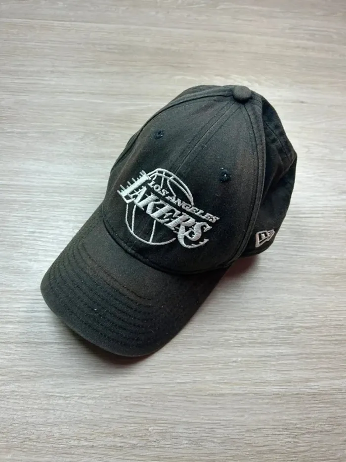 Casquette Vintage New Era 9FORTY Los Angeles Lakers Noire Ajustable - photo numéro 2