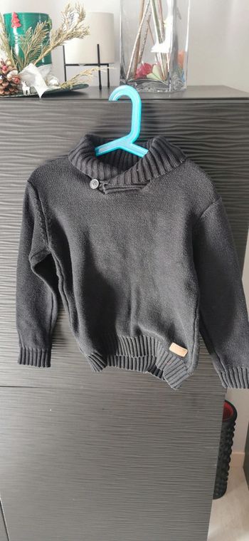 Pull noir