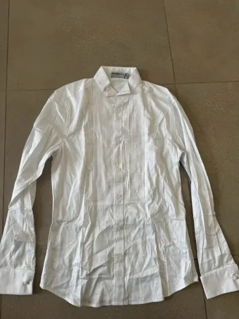 Chemise blanche asos pour homme , taille S, très bon état