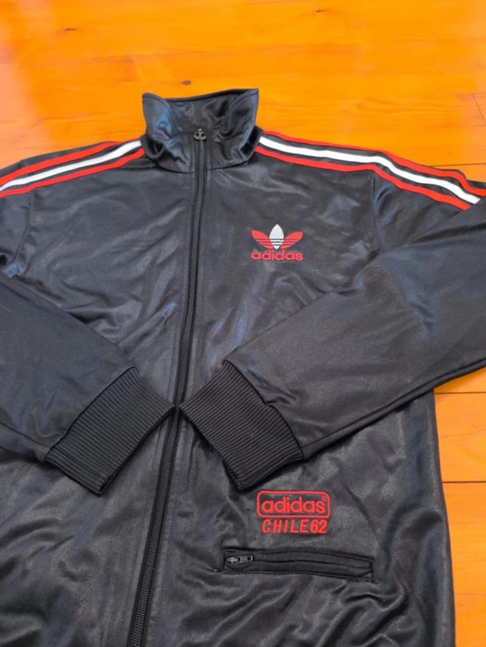 Veste Adidas - Chile 62 - Logo Brodé - Noir/Rouge/Argenté - Taille S - photo numéro 3