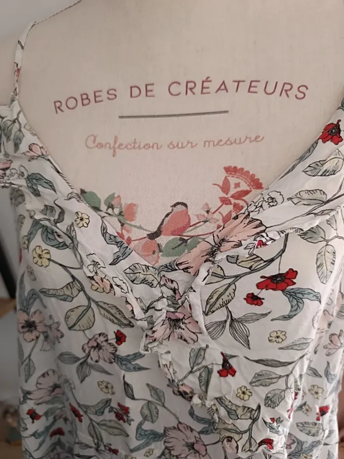 🎀 jolie robe blanche motif fleur c&a taille 44 🎀 - photo numéro 3