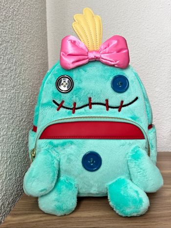 Sac à dos Loungefly Disney Scrump doudou de Stitch