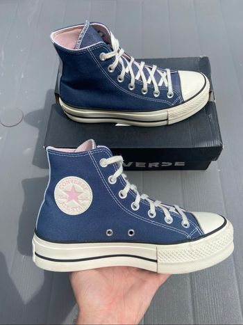 Converse Chuck Taylor All Star Lift Plateform Ashion bleu marine et blanc de taille 37,5