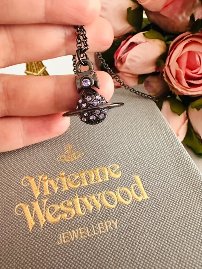 🪐Collier Vivienne Westwood orbite noir et zirconiums violets - photo numéro 2