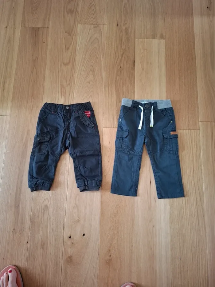Lot 2 pantalons - 6 mois - Très bon état