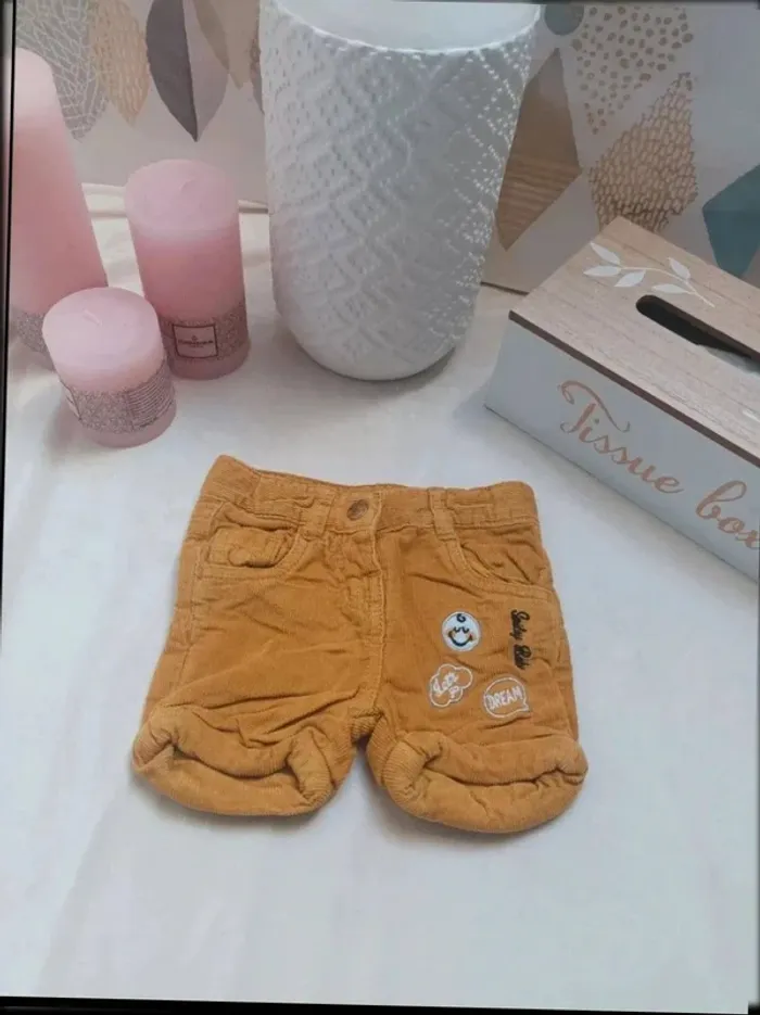 Short velours côtelé Smiley fille 9 mois