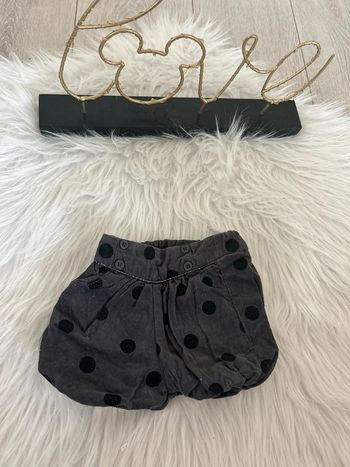 Très beau short 🥰 kiabi taille 3 mois