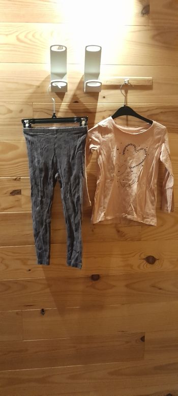 Lot 1 sweat et 1 legging