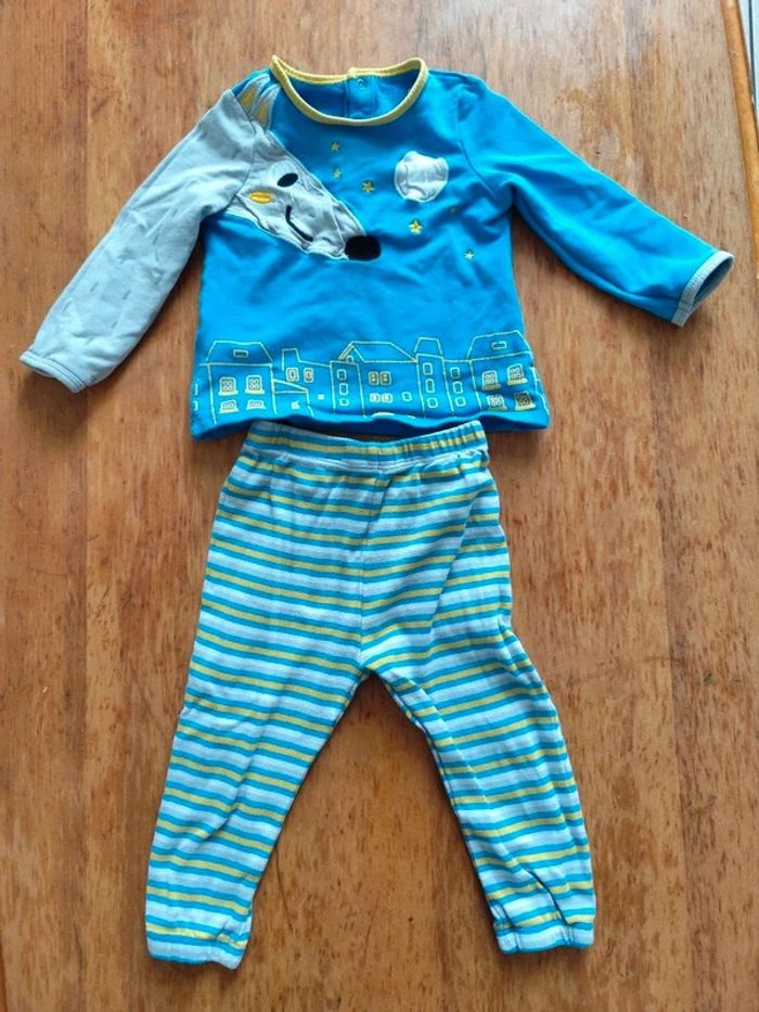 Pijama 2 pièces taille 24mois DPAM