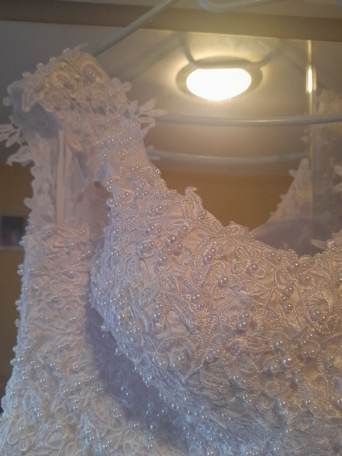 Robe de mariée laçage et perles - photo numéro 6