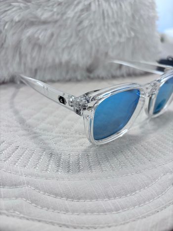 Lunette de soleil y