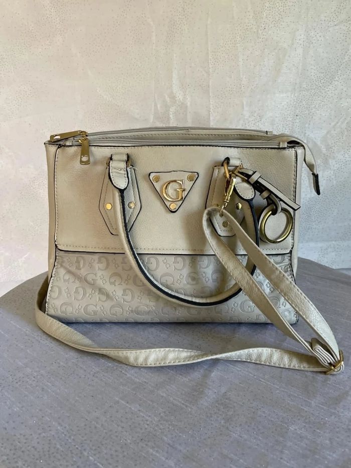 Sac à main VB - très bon état - photo numéro 10