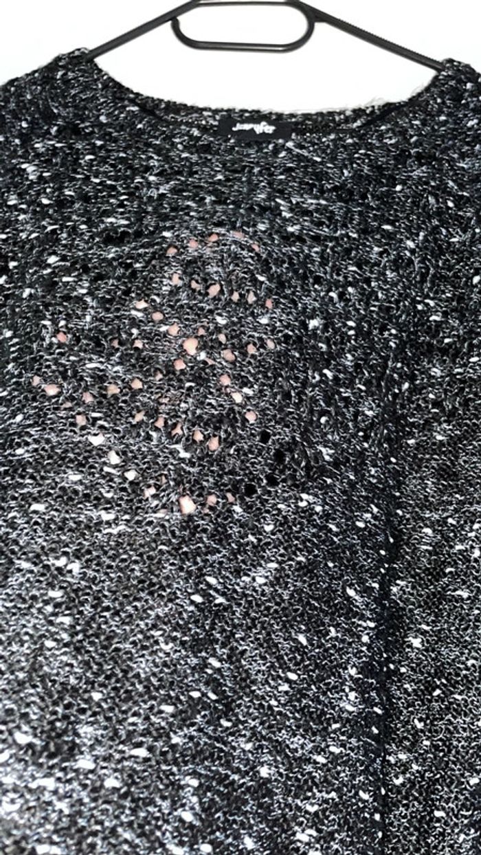 Pull noir - photo numéro 2