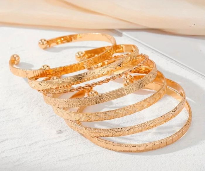 🖤 Lot de 7 bracelets dorés-ajustables 🖤 - photo numéro 2