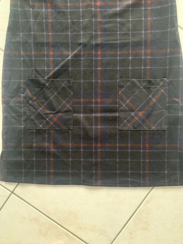 Robe noire à carreaux manches courtes - photo numéro 3