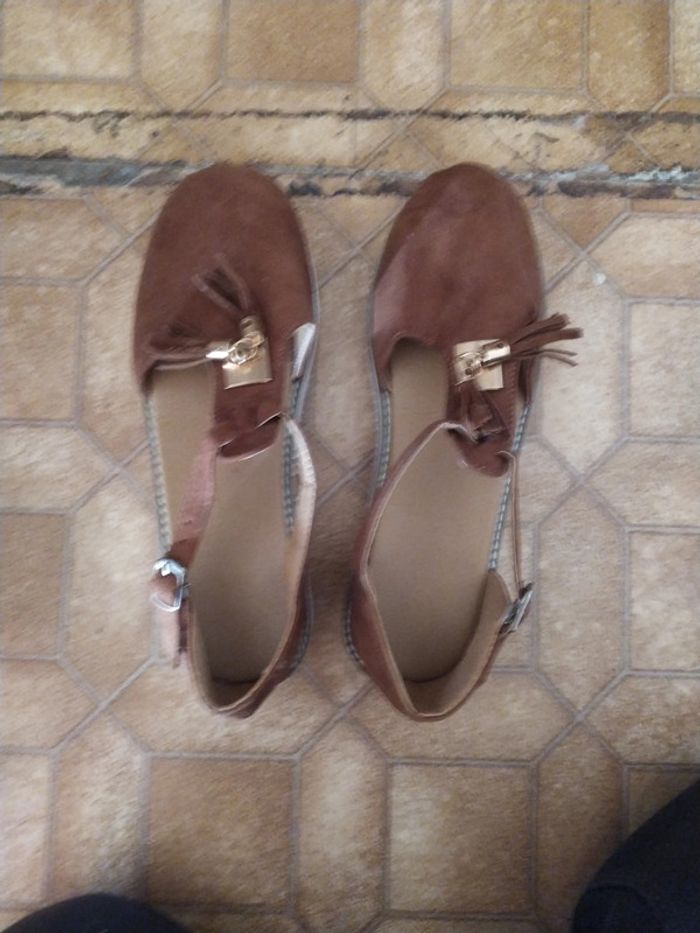 Chaussures compensé neuve taille 40