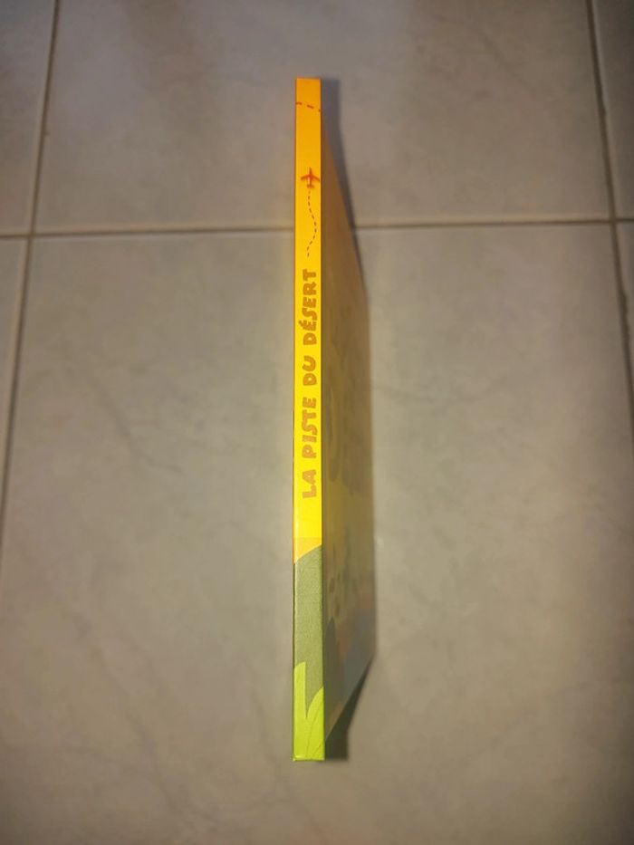 Livre : La piste du désert - photo numéro 2