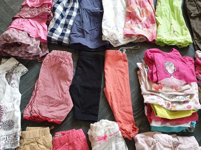 Lot de 32 vêtements été fille 12 mois - photo numéro 2