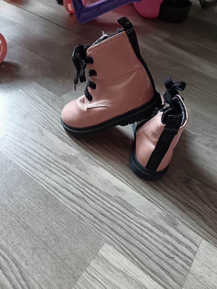 Lot chaussures 22 fille - photo numéro 4