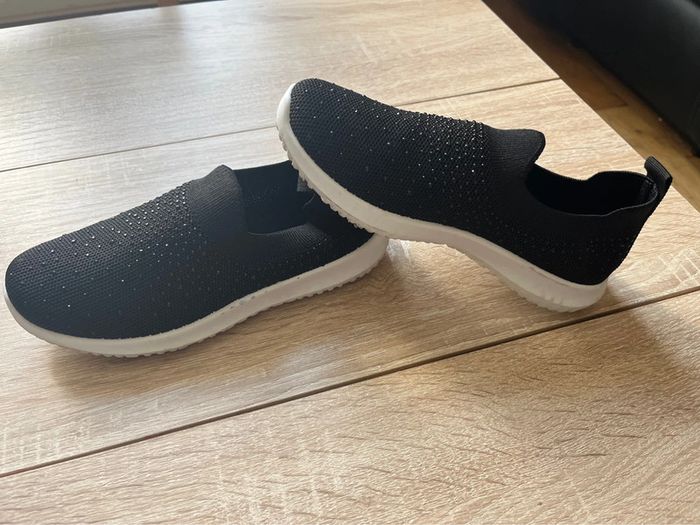 Basket taille 34 neuves