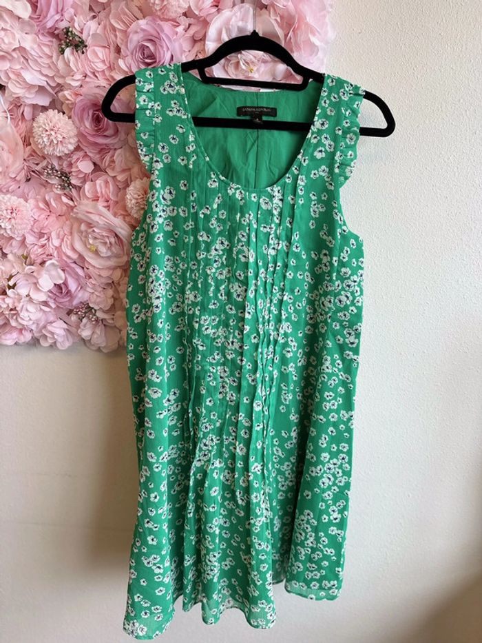 Robe d’été Banana Republic, fluide verte à motifs fleuris taille 36