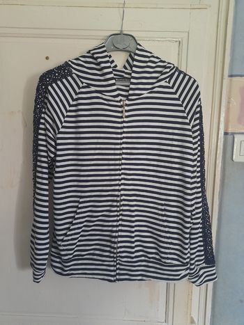 Gilet zippé "marin" blanc et bleu marine, à capuche, marque Mystery Jane, taille M