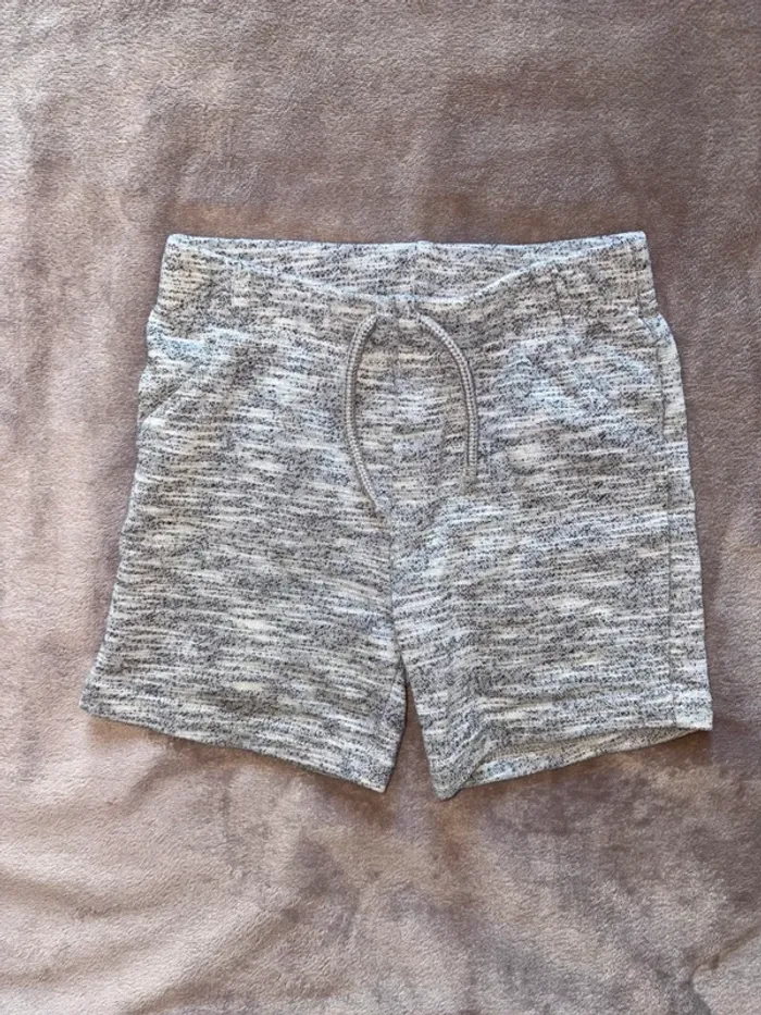 Lot de shorts garçon taille 24 mois en très bon état - photo numéro 4