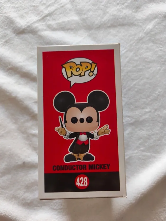 Lot de 2 Funko pop Disney Mickey - photo numéro 10