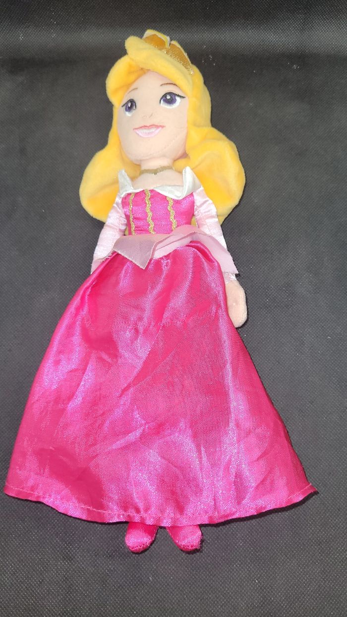 Poupée de chiffon princesse Aurore - Disneyland Paris - photo numéro 2