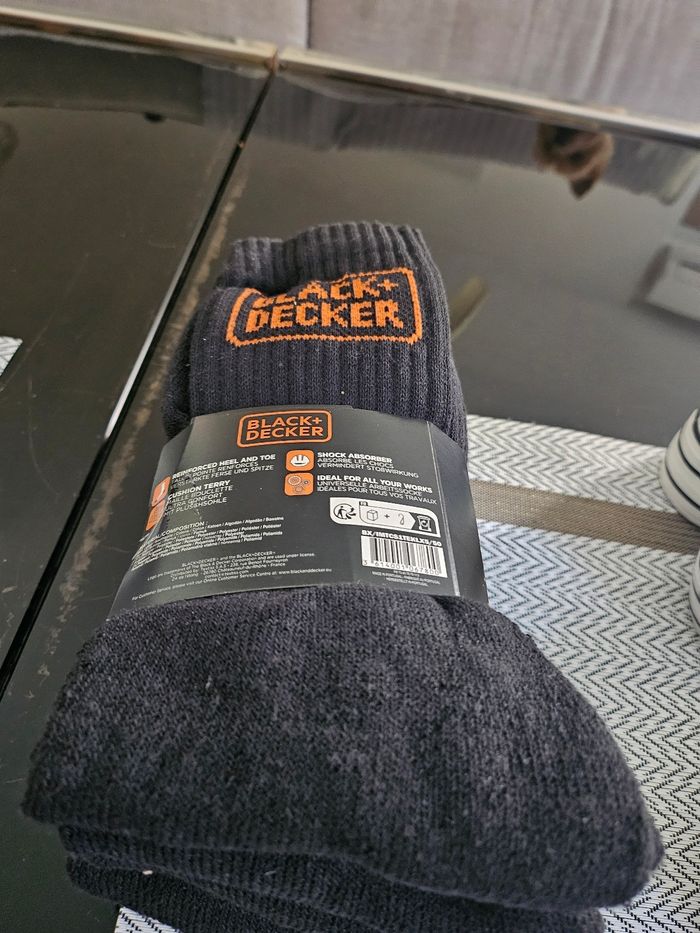 Lot de chaussettes neuve marque Black et decker pointure 43.45 - photo numéro 3