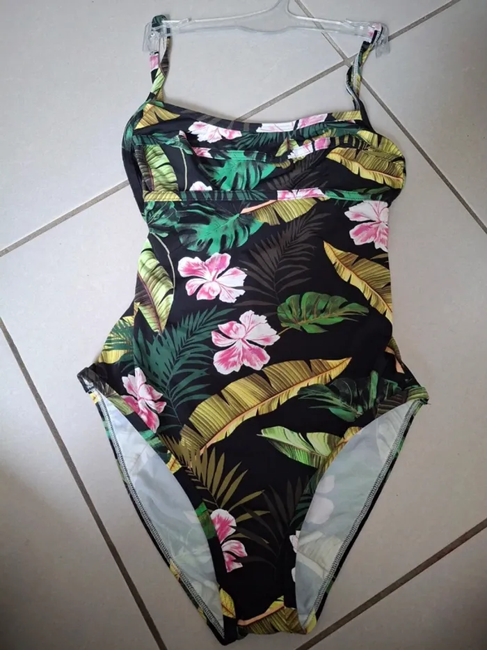 Maillot de bain une pièce femme S Neuf