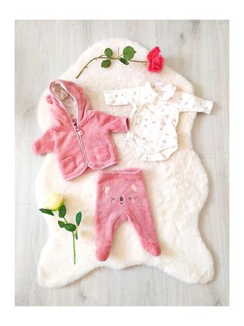 Ensemble hiver naissance fille veste polaire à capuche + pantalon à pieds + body