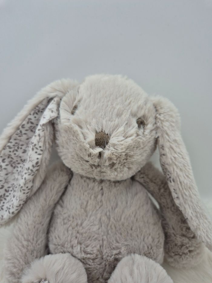 Doudou peluche lapin Gris Bouchara fleurs - photo numéro 2