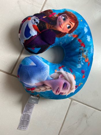 Coussin de voyage reine des neiges
