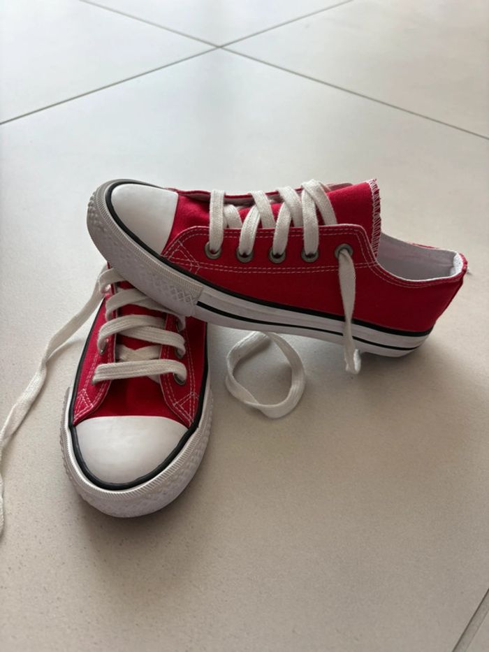 Baskets en toile rouge - taille 32 - Tex - photo numéro 9