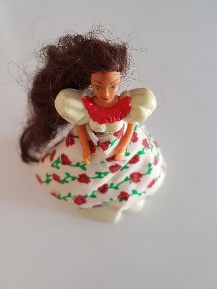 Figurine Mexican Barbie Happy Meal