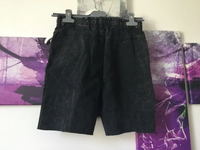 Short gris H&M 12-13 ans - photo numéro 2