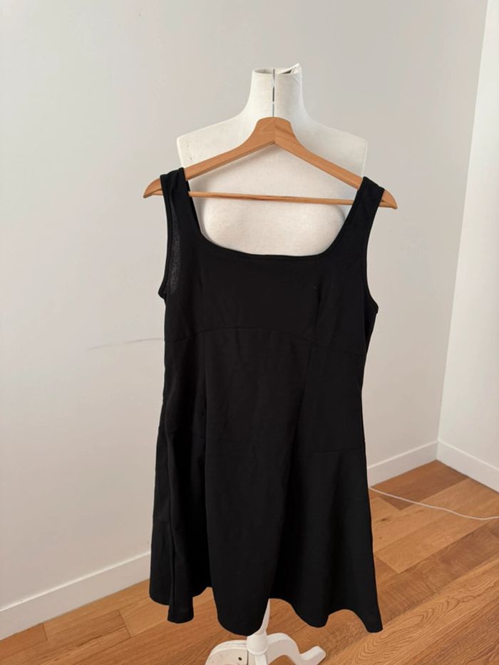 Jolie robe débardeur 42/XL