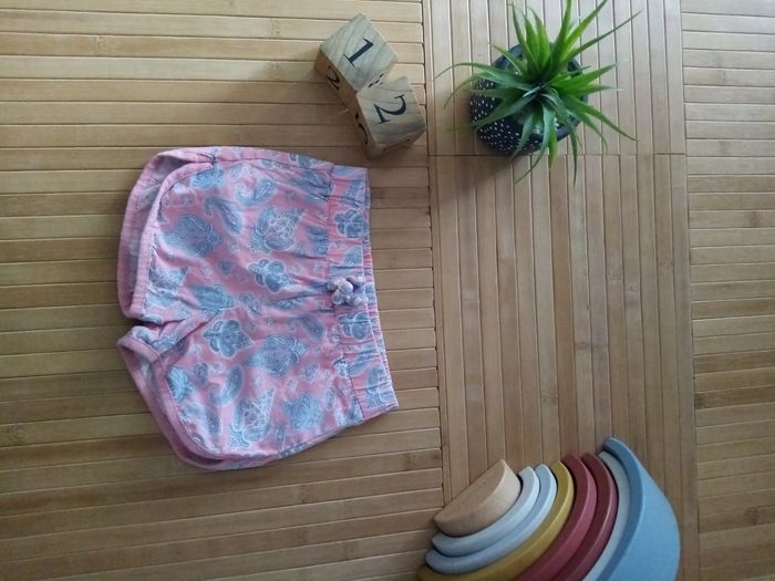 Short fille creeks 12mois