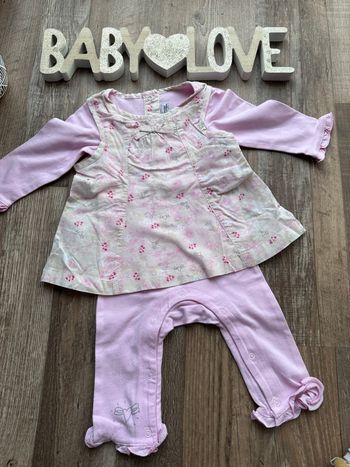 - Ensemble Orchestra - 6 mois - Très bon état 