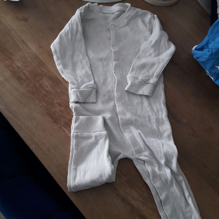 Ensemble en maille côtelé