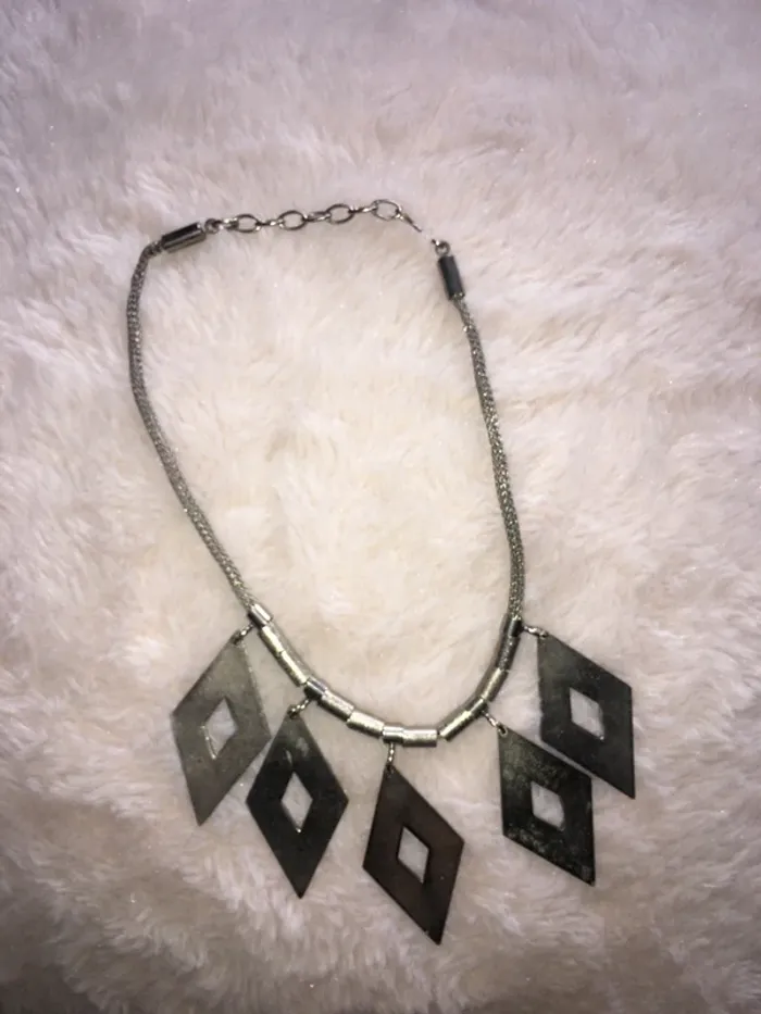 Collier - photo numéro 11