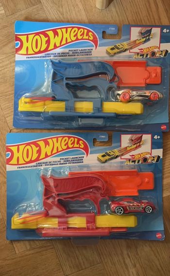 Lanceur de poche + 1 voiture hotwheels