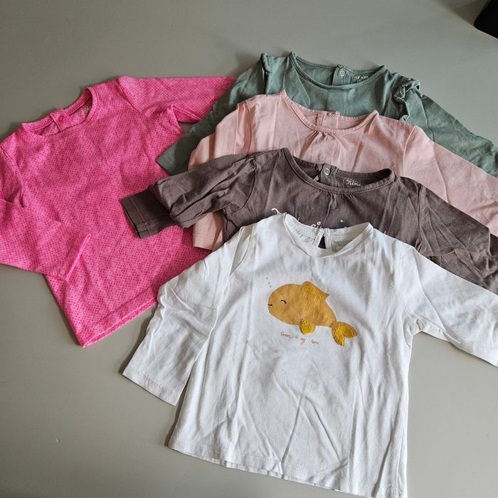 Lot  vêtements fille 12 mois - photo numéro 4