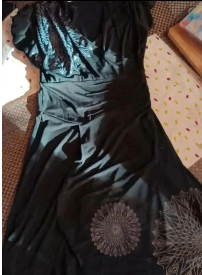 Robe été desigual taille S très bon état