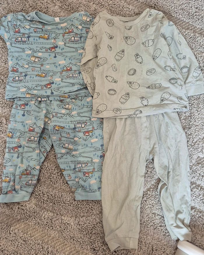 Lot 2 pyjamas garçon.