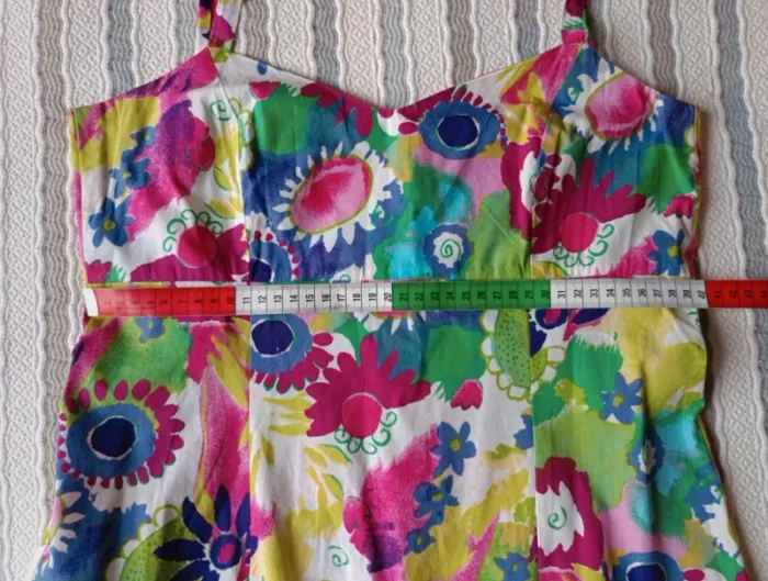 Superbe Robe bretelles t.36
100% coton multicolore - photo numéro 4